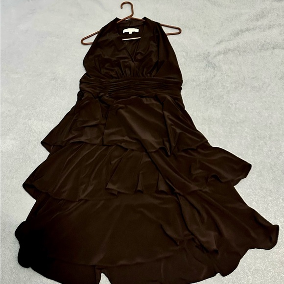 Dress - Picture 2 of 6